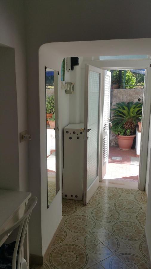 Villa Dei Fiori B&B Κάπρι Εξωτερικό φωτογραφία