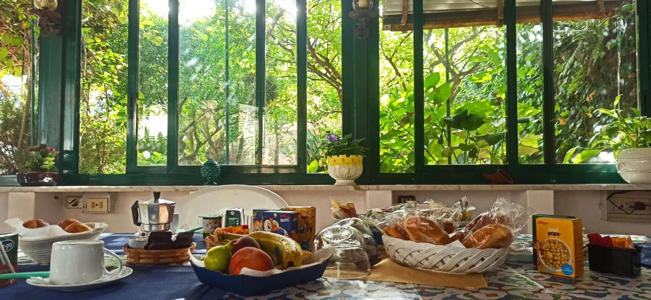 Villa Dei Fiori B&B Κάπρι Εξωτερικό φωτογραφία