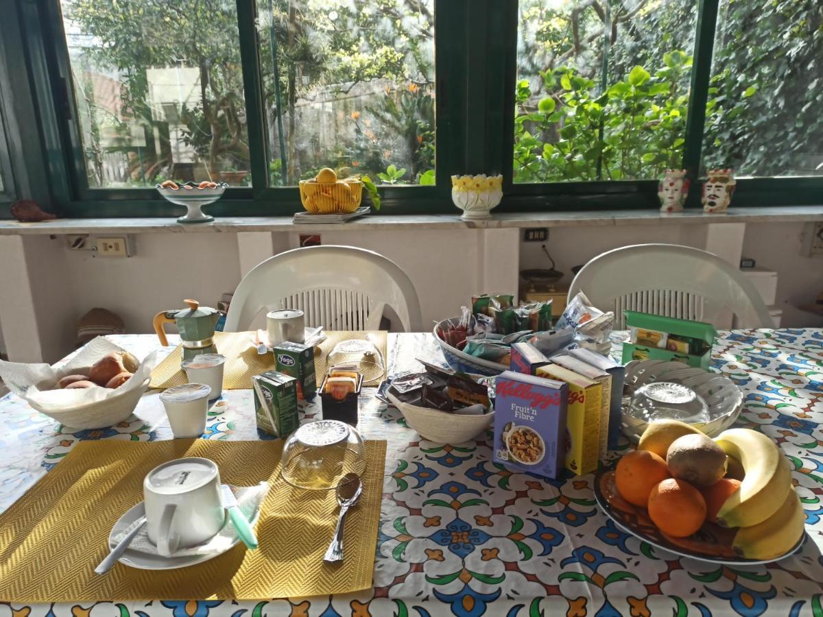 Villa Dei Fiori B&B Κάπρι Εξωτερικό φωτογραφία